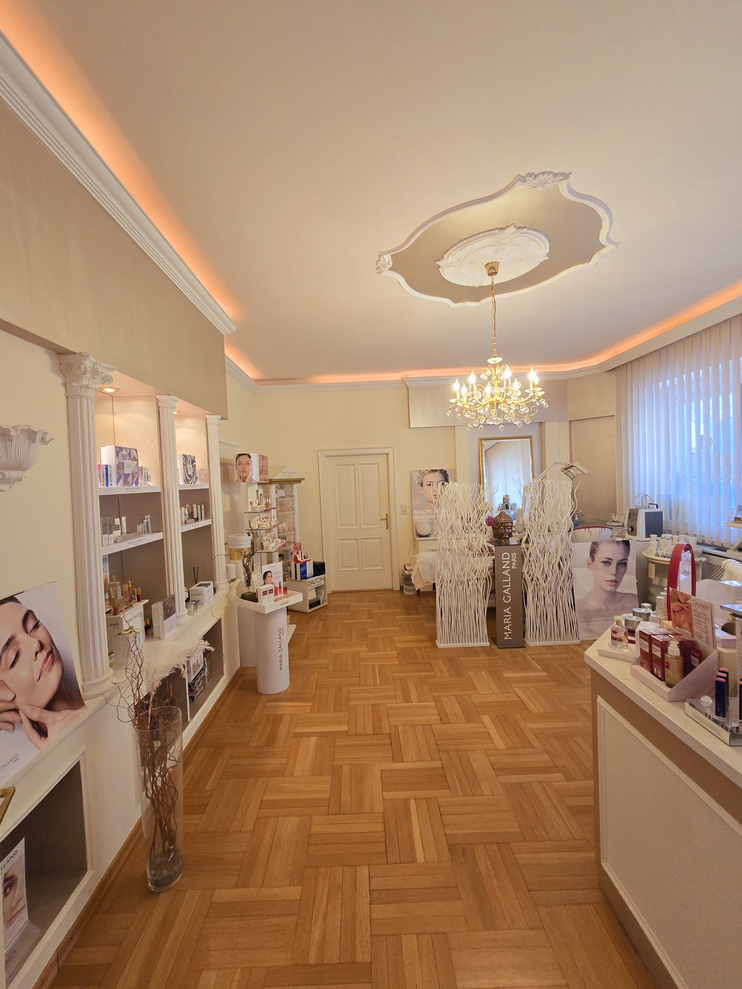 Maria Galland Bereich